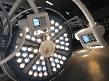 โคมไฟเพดานผ่าตัดแบบพกพาไร้เงา LED